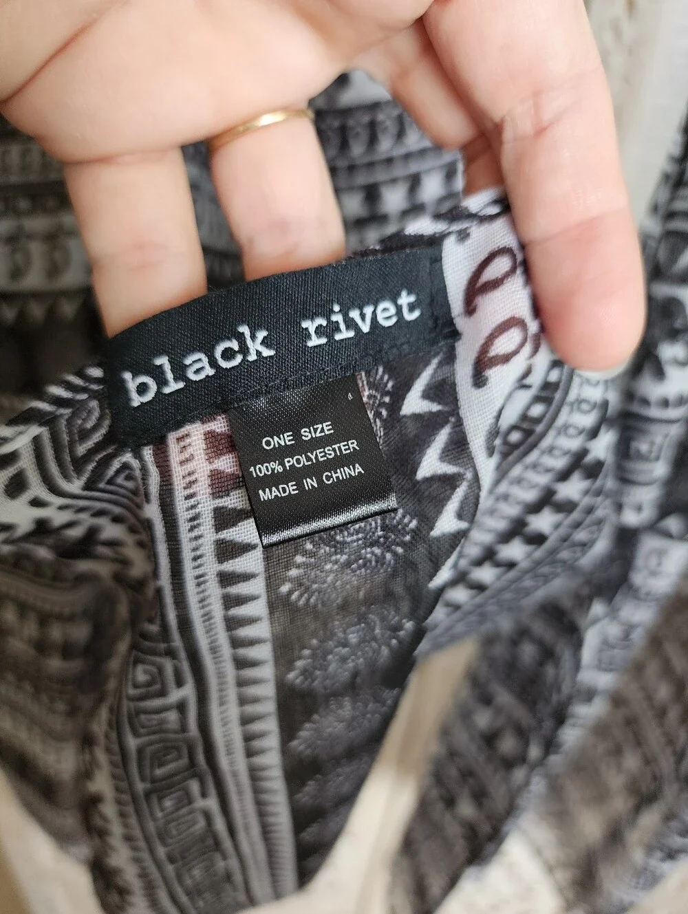 Black Rivet Long Black/White Scarf & Aeropostale Infinity Turquoise Scarf